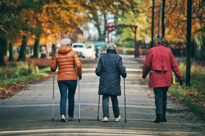 Study: Walking patterns may help differentiate between dementia types